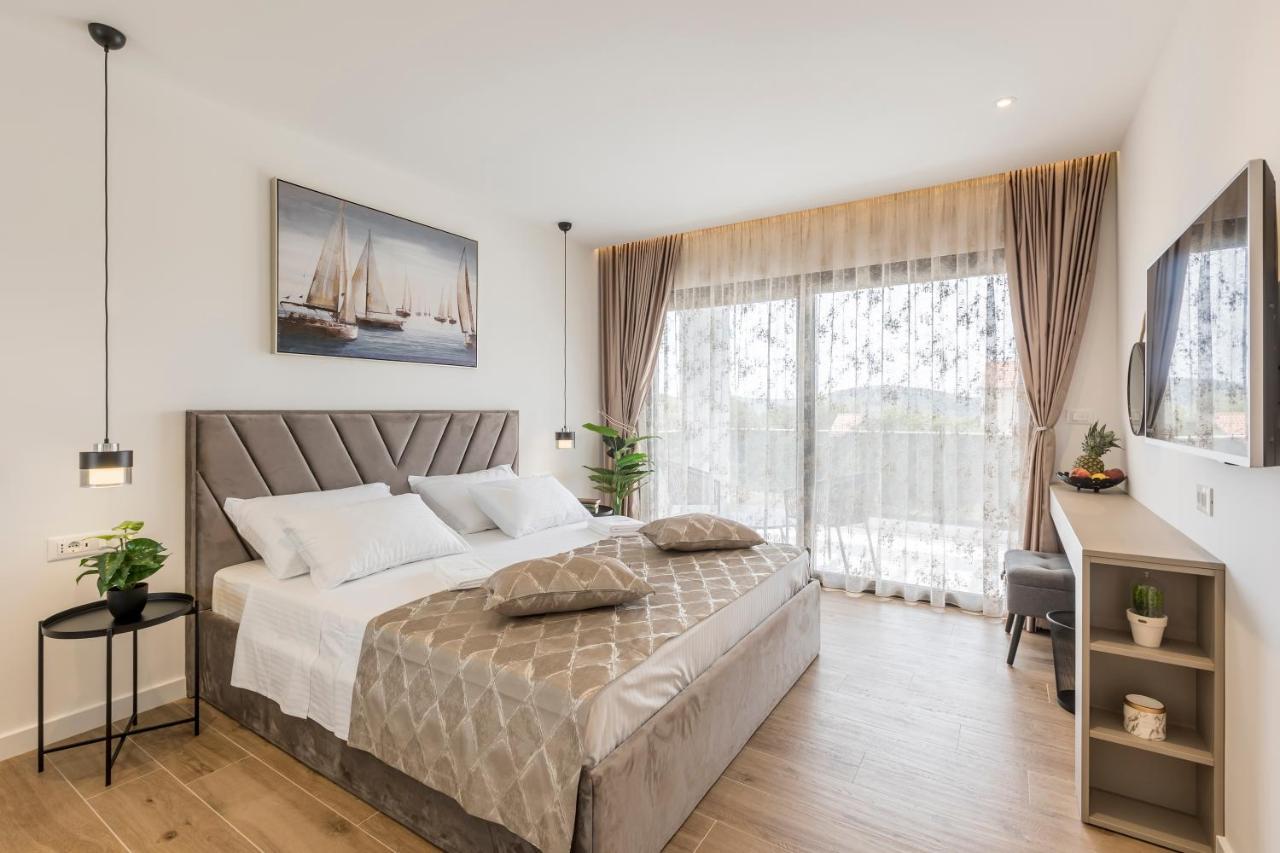 Luxury Villa Diana With Heated Pool And Jacuzzi Dograde Exterior foto