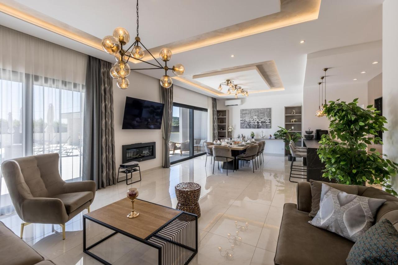 Luxury Villa Diana With Heated Pool And Jacuzzi Dograde Exterior foto