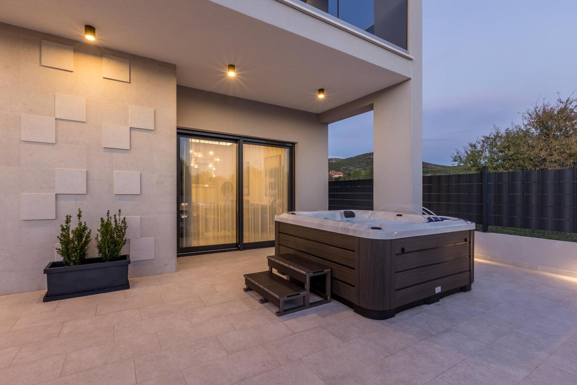 Luxury Villa Diana With Heated Pool And Jacuzzi Dograde Exterior foto