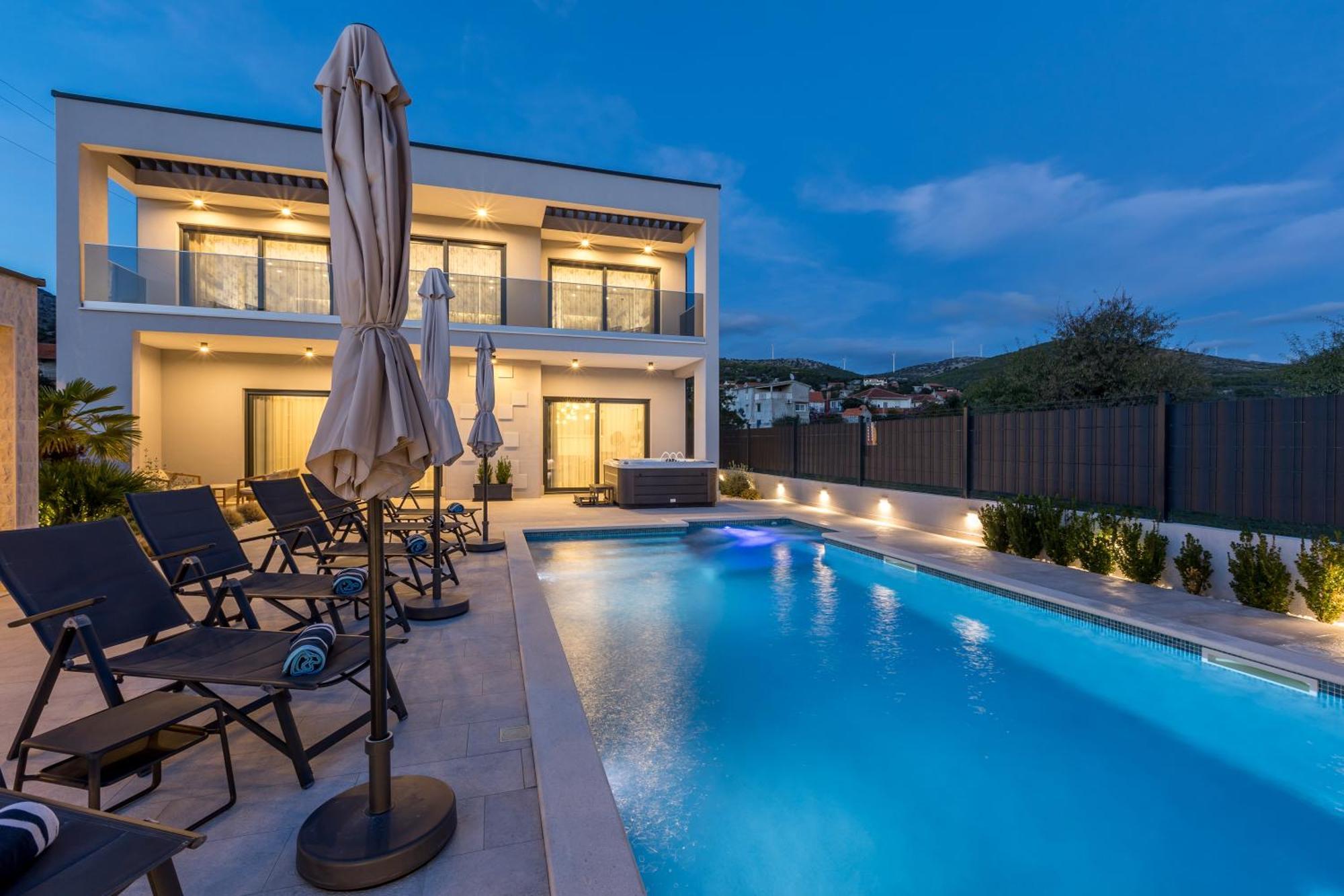 Luxury Villa Diana With Heated Pool And Jacuzzi Dograde Exterior foto