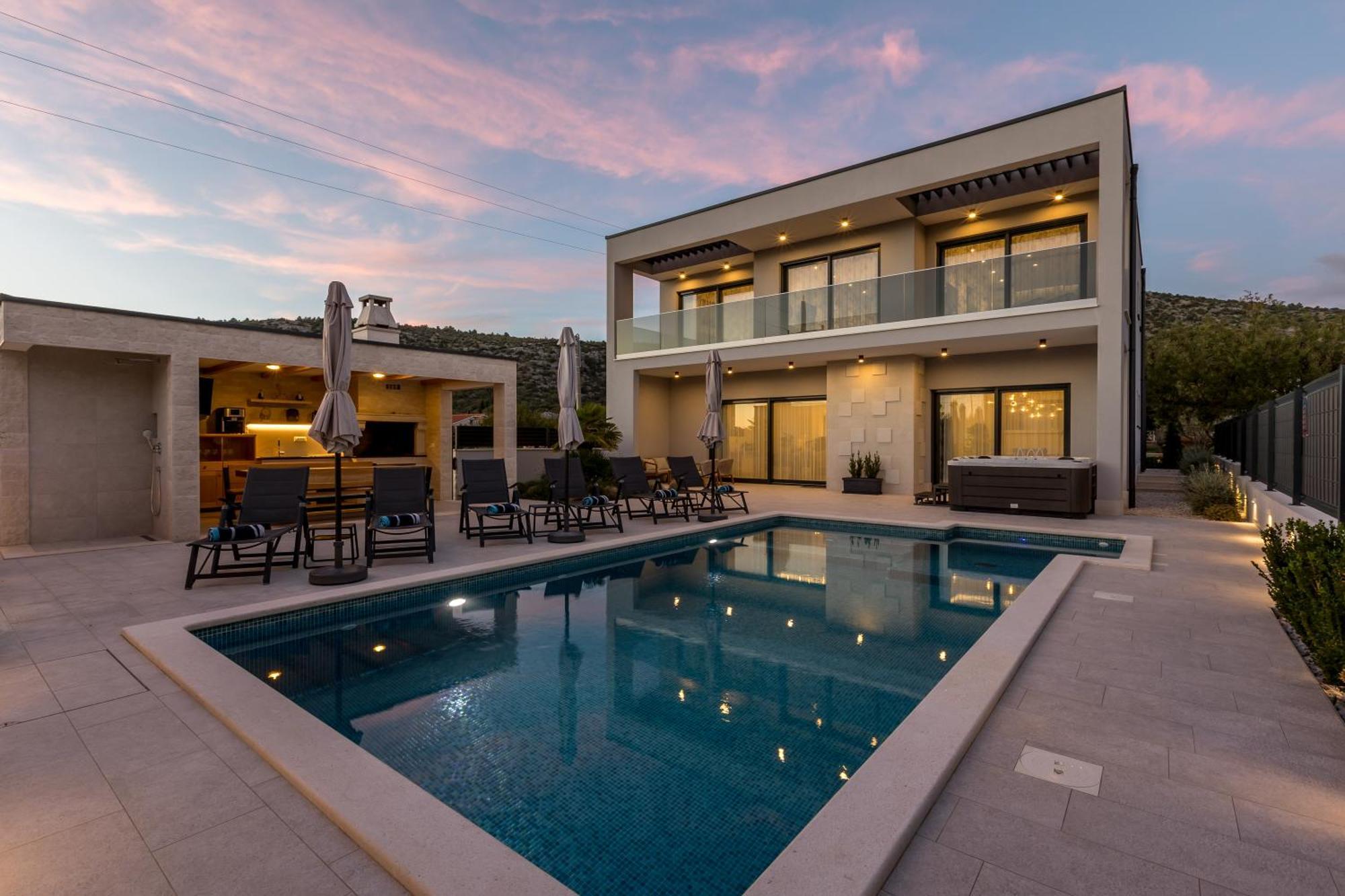 Luxury Villa Diana With Heated Pool And Jacuzzi Dograde Exterior foto