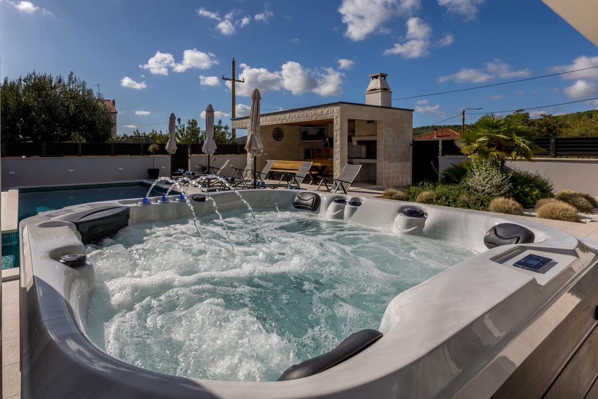 Luxury Villa Diana With Heated Pool And Jacuzzi Dograde Exterior foto