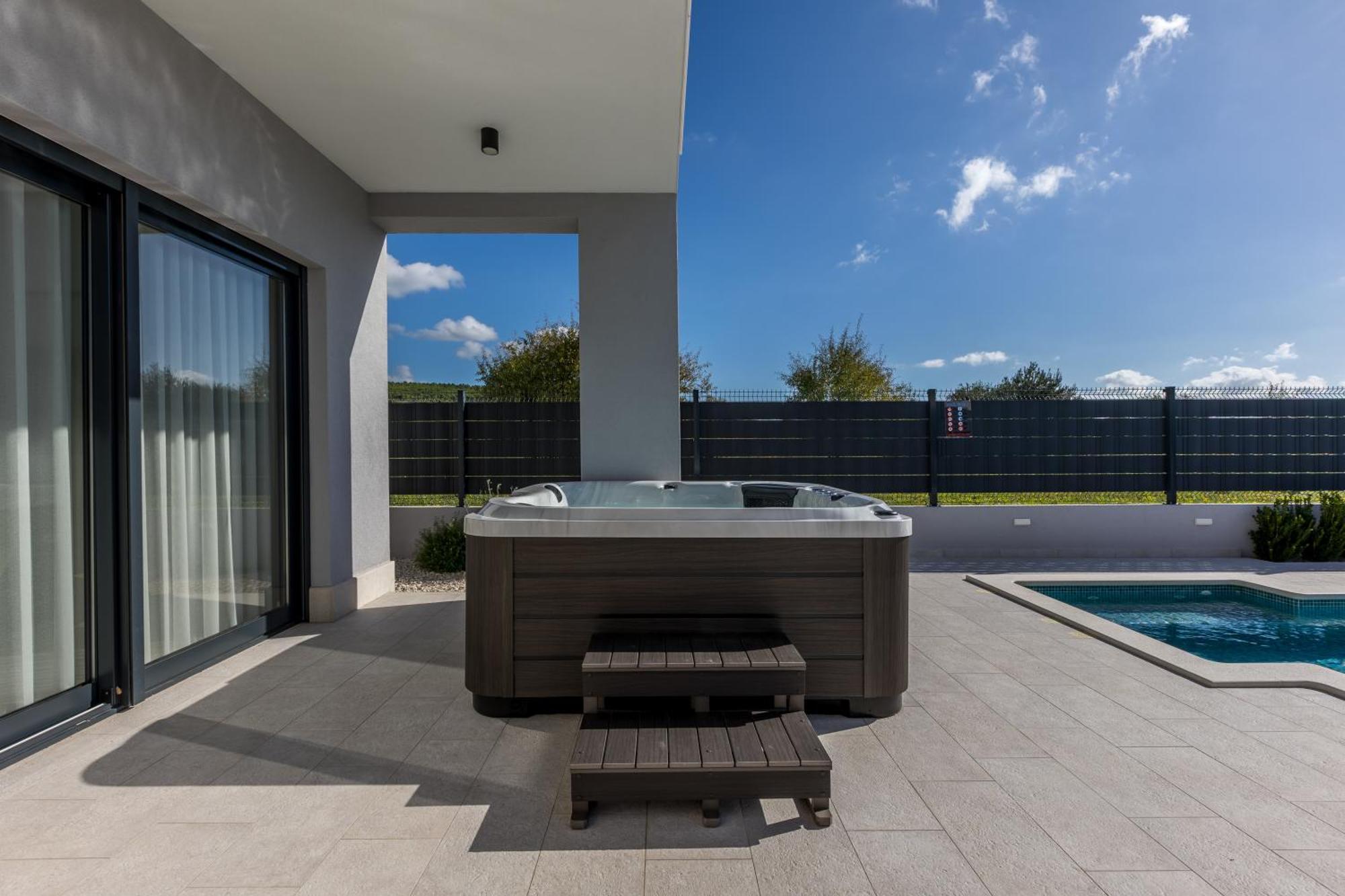 Luxury Villa Diana With Heated Pool And Jacuzzi Dograde Exterior foto