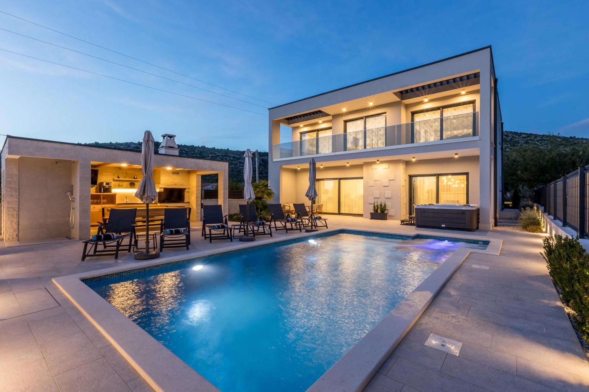 Luxury Villa Diana With Heated Pool And Jacuzzi Dograde Exterior foto
