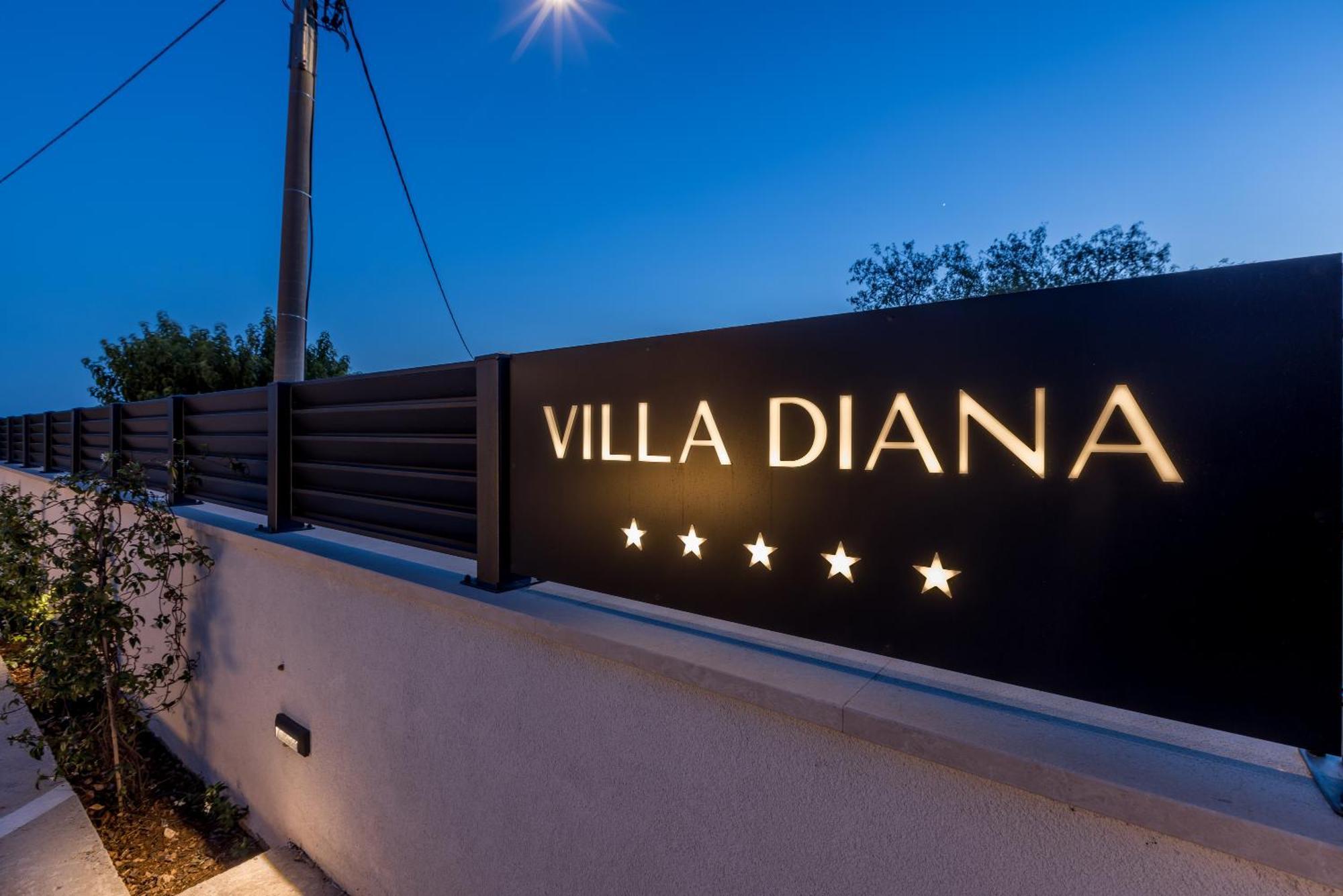 Luxury Villa Diana With Heated Pool And Jacuzzi Dograde Exterior foto