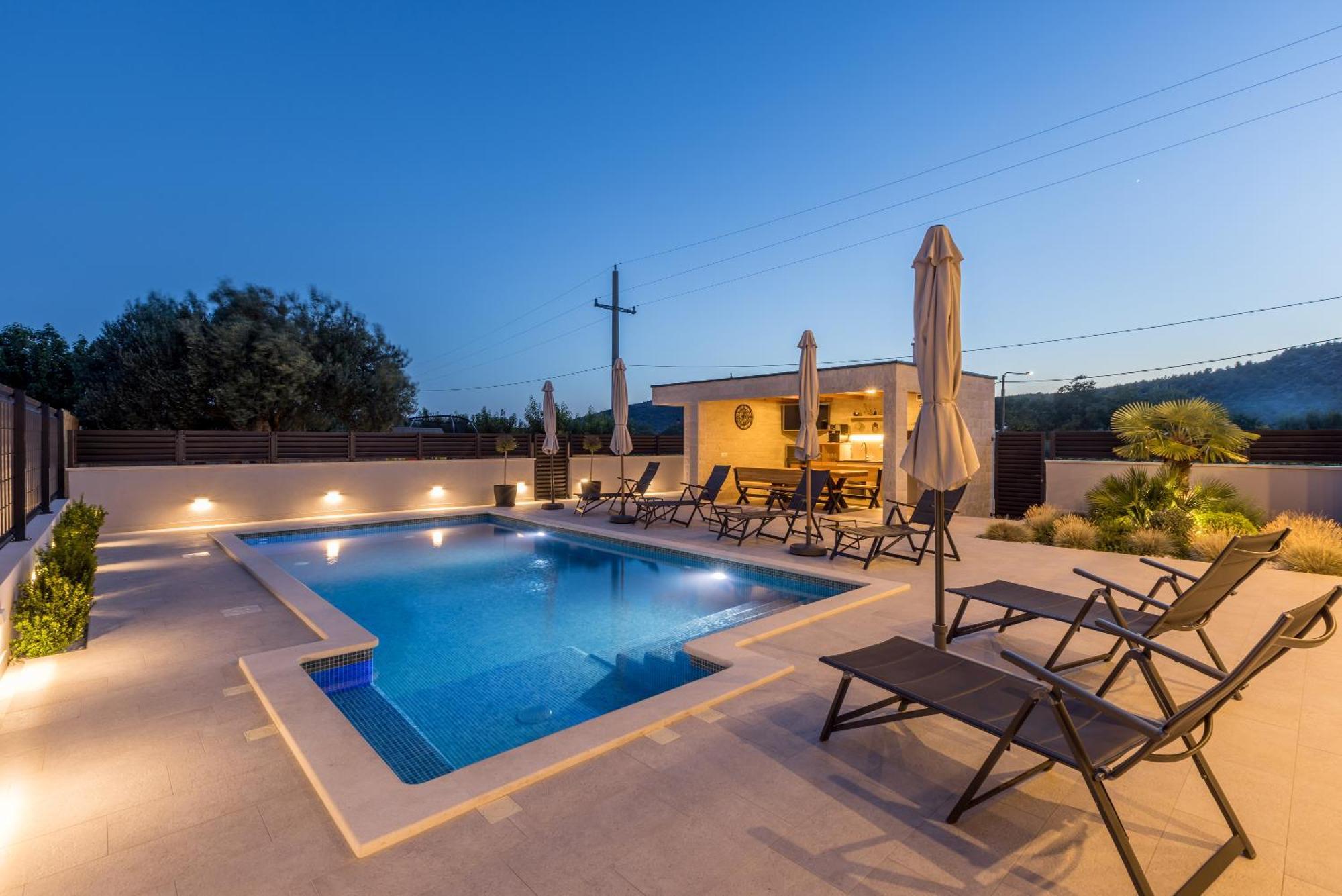 Luxury Villa Diana With Heated Pool And Jacuzzi Dograde Exterior foto