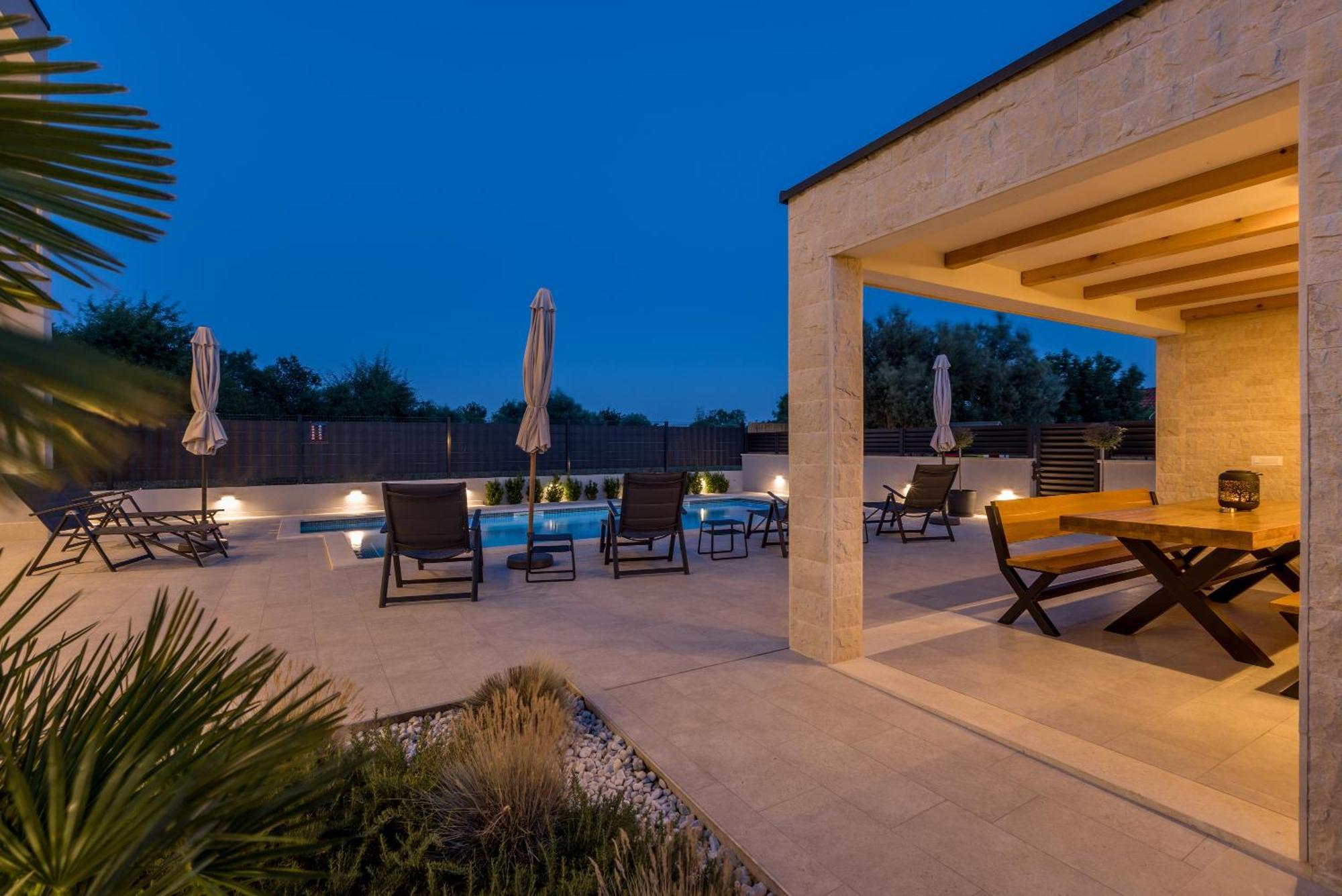 Luxury Villa Diana With Heated Pool And Jacuzzi Dograde Exterior foto
