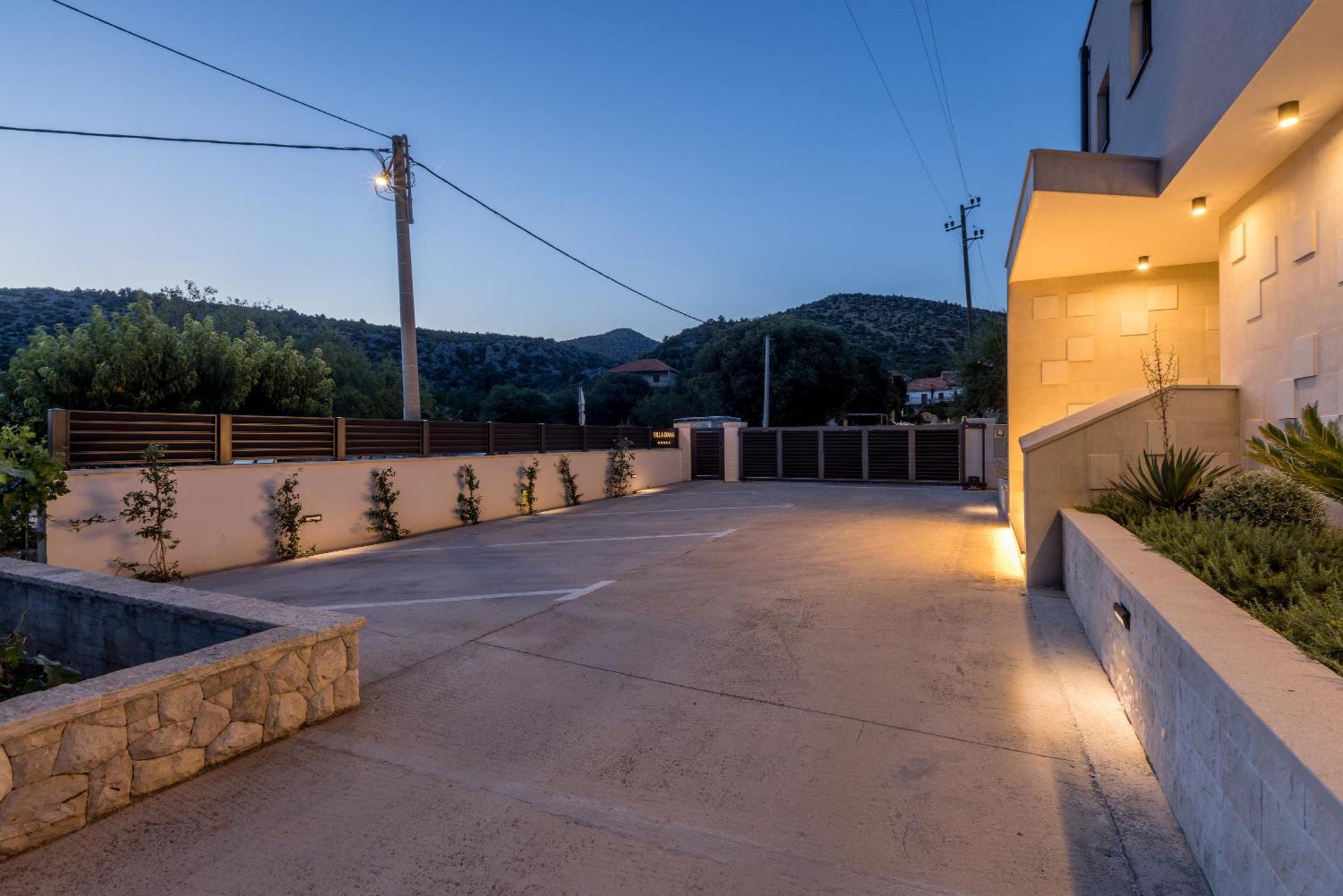 Luxury Villa Diana With Heated Pool And Jacuzzi Dograde Exterior foto